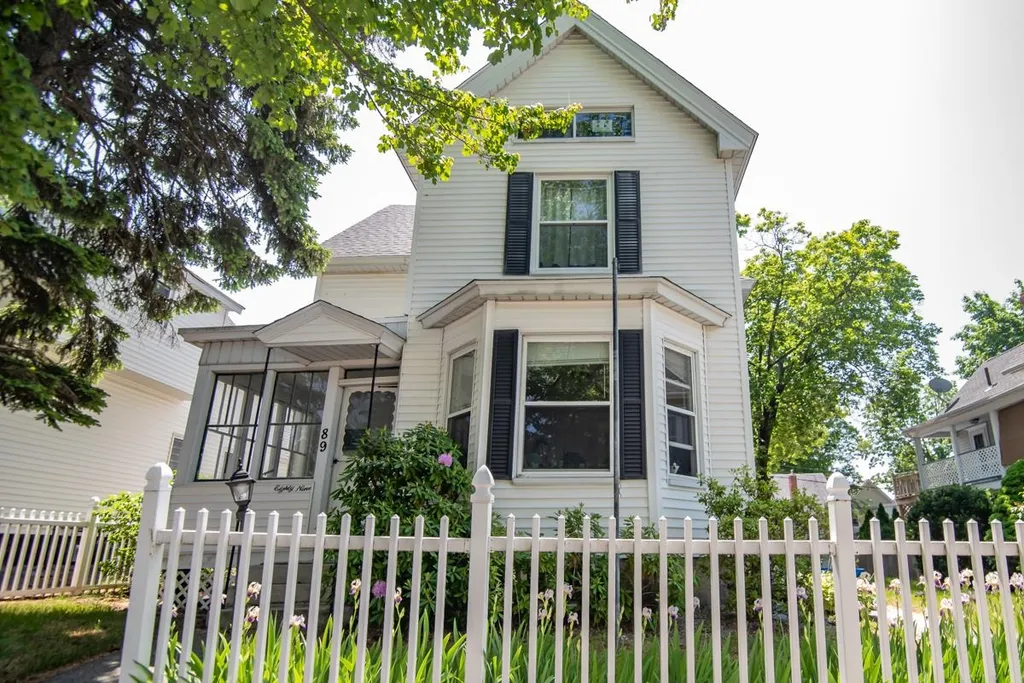 89 Sagamore Street Manchester NH 03104