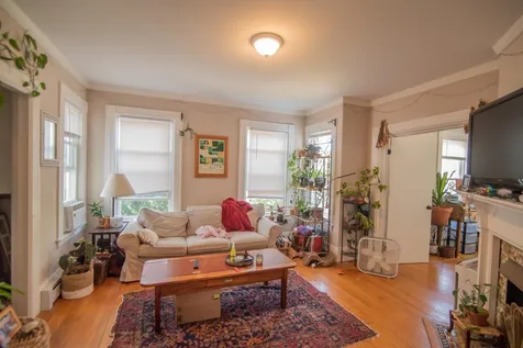 89 Sagamore Street Manchester NH 03104