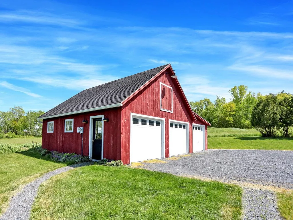 44 Bedford Road Ferrisburgh VT 05456