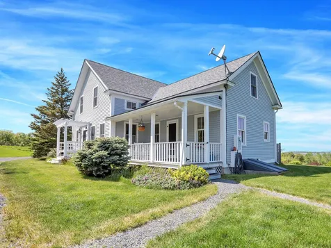 44 Bedford Road Ferrisburgh VT 05456