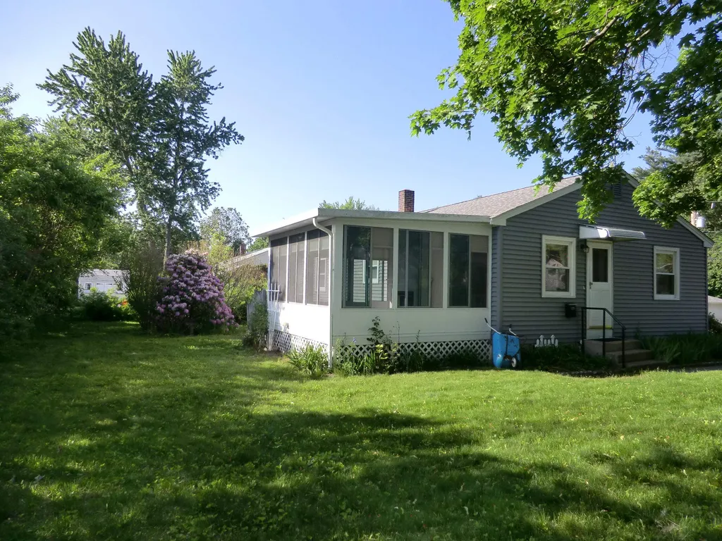 50 Tufts Drive Nashua NH 03064