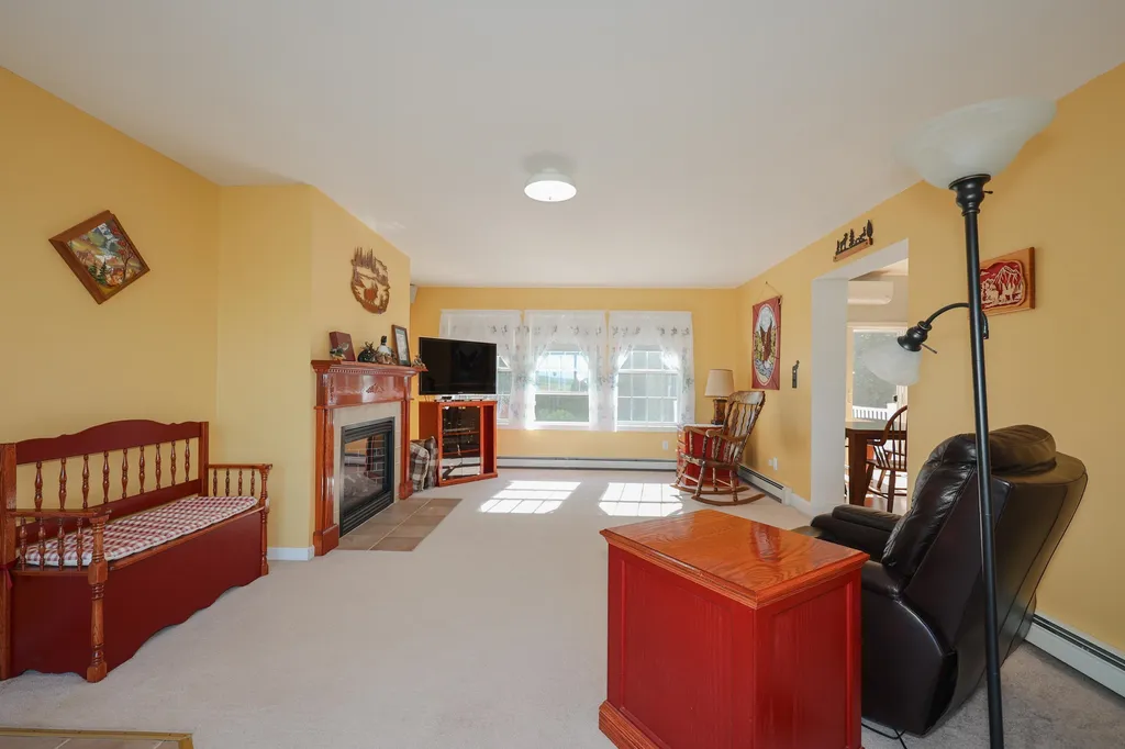 22 Corner Stone Road Northfield NH 03276