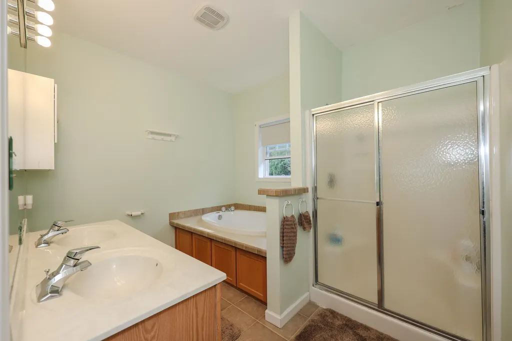 22 Corner Stone Road Northfield NH 03276