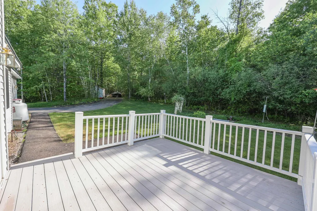 22 Corner Stone Road Northfield NH 03276