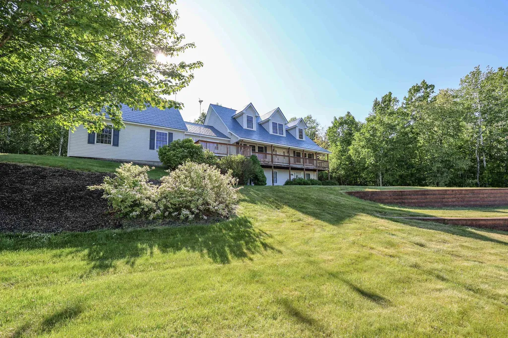 22 Corner Stone Road Northfield NH 03276