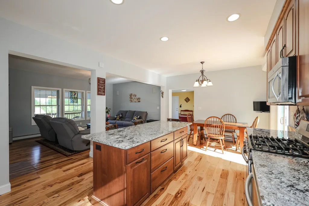22 Corner Stone Road Northfield NH 03276