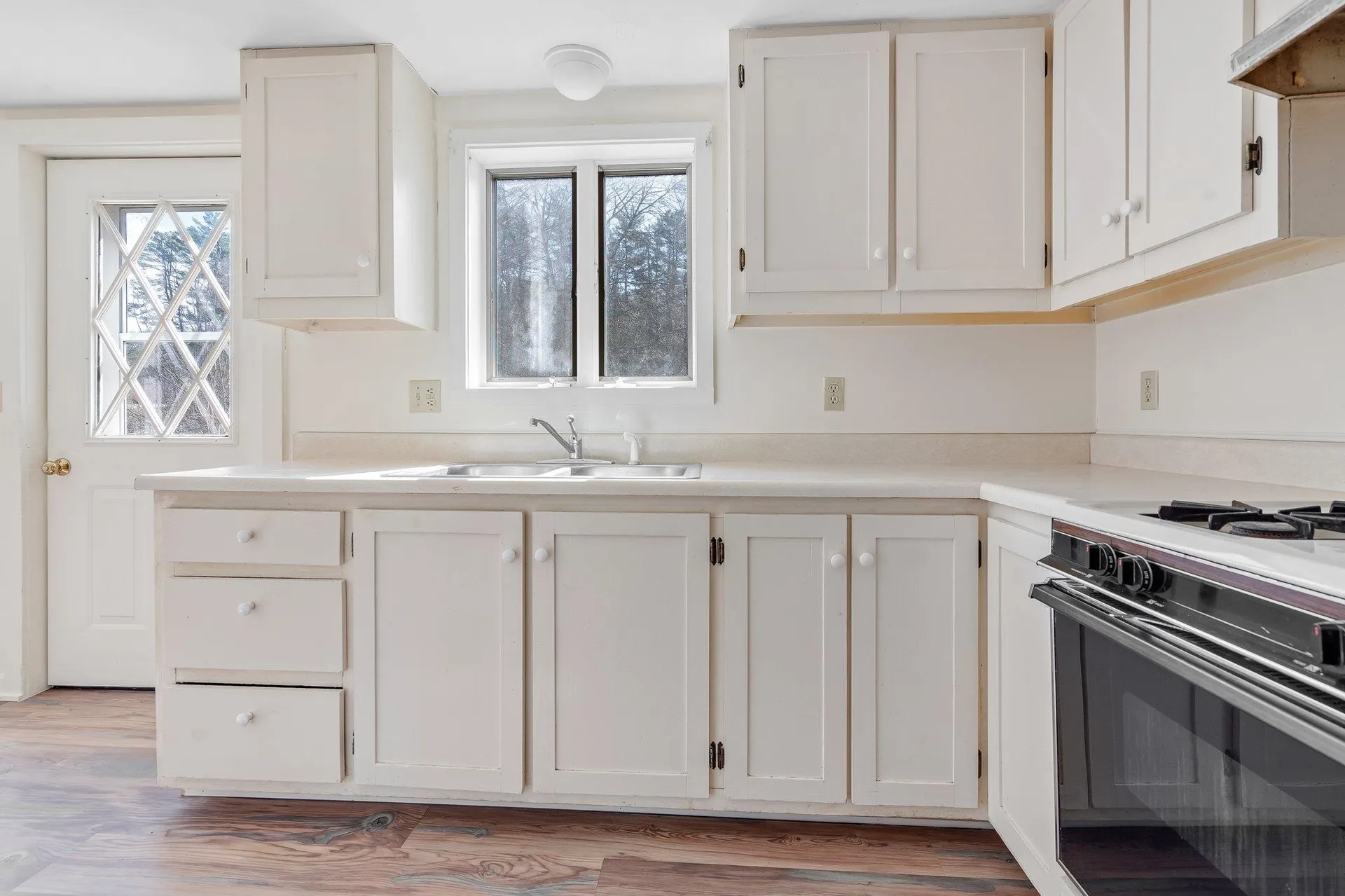 14 River Road New Boston NH 03070