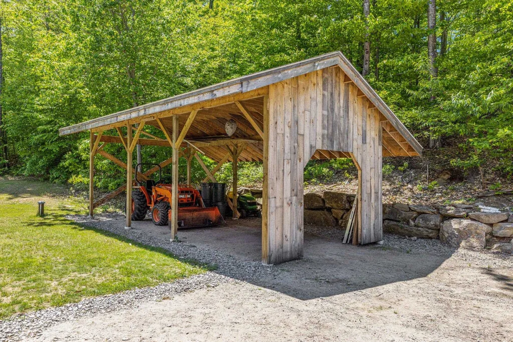 104 Hurricane Road Belmont NH 03220