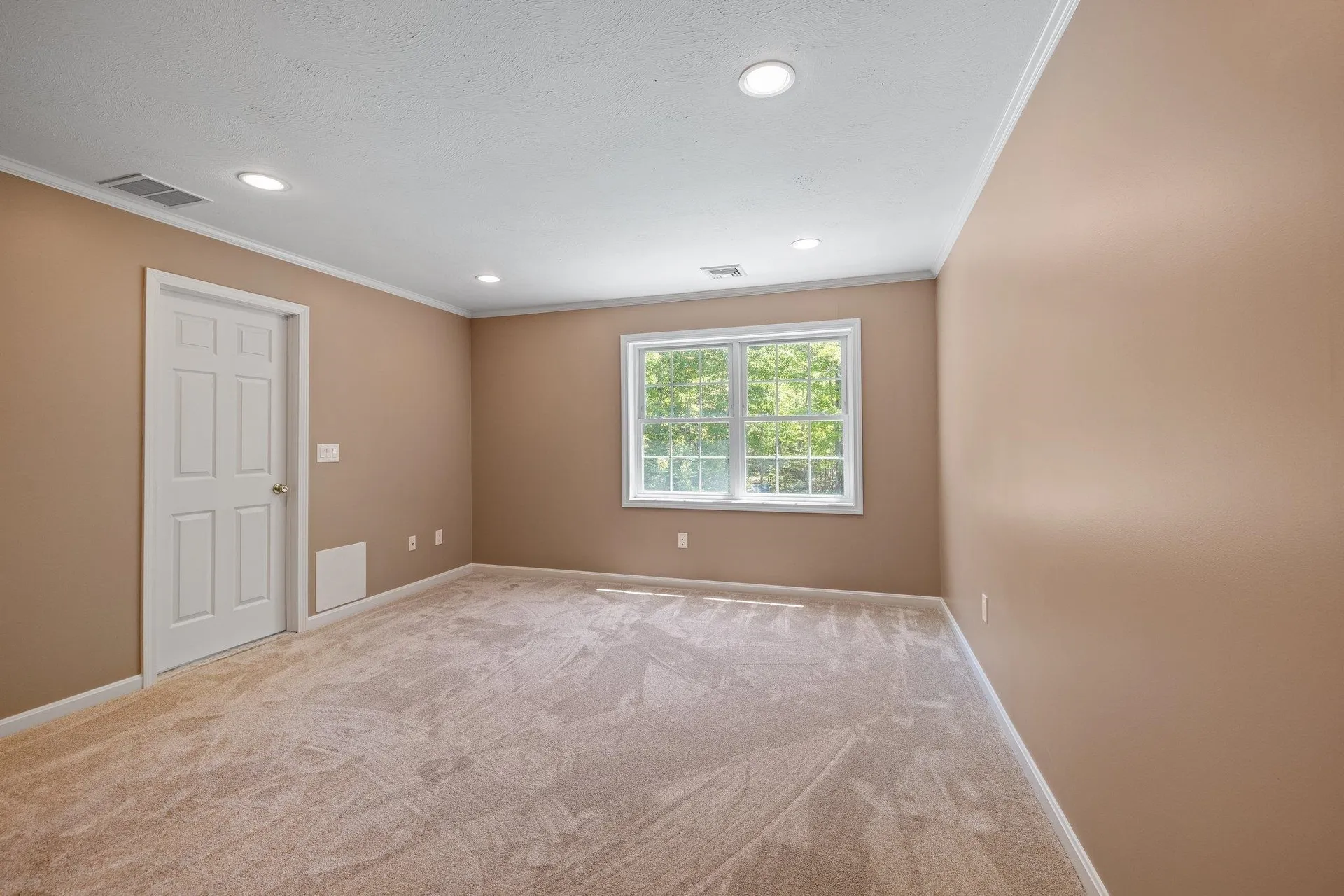 104 Hurricane Road Belmont NH 03220