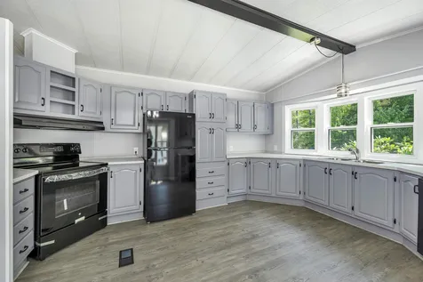 303 Old Lakeshore Road Gilford NH 03249