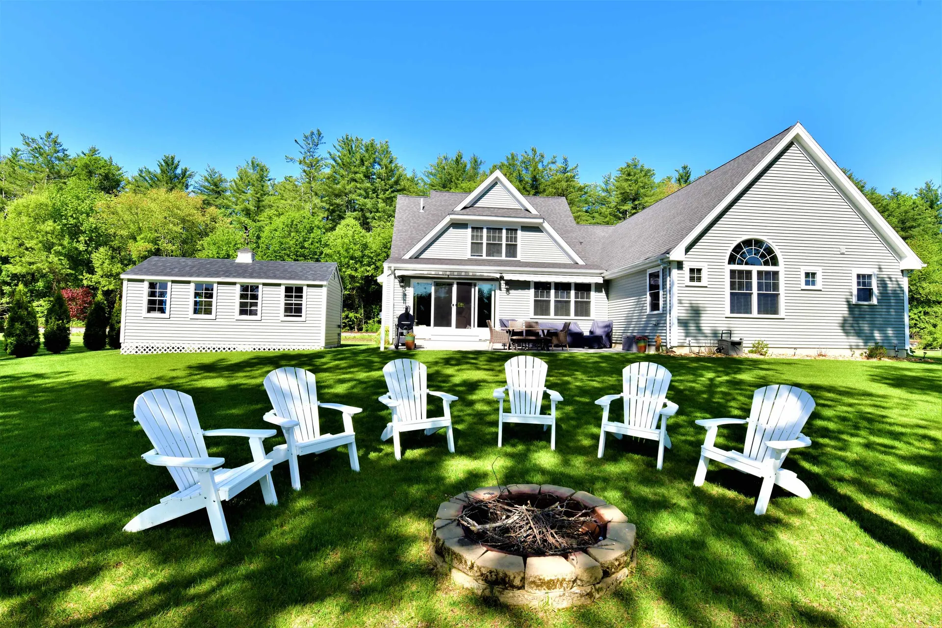 45 Falcon Lane Hooksett NH 03106