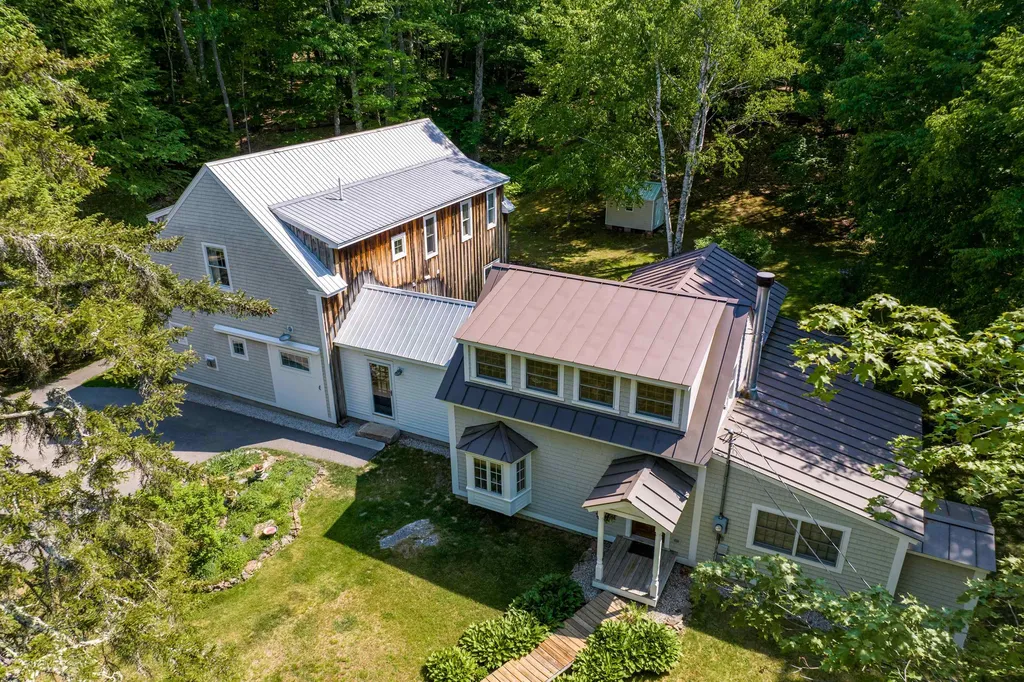 73 Geddes Road Gilmanton NH 03837