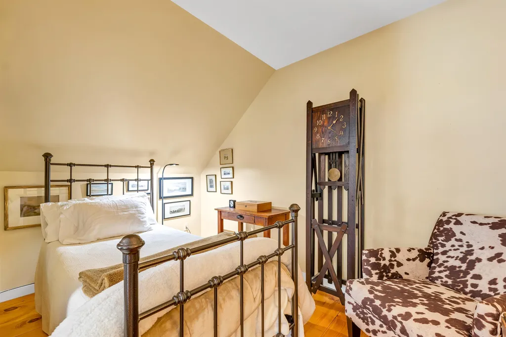 73 Geddes Road Gilmanton NH 03837