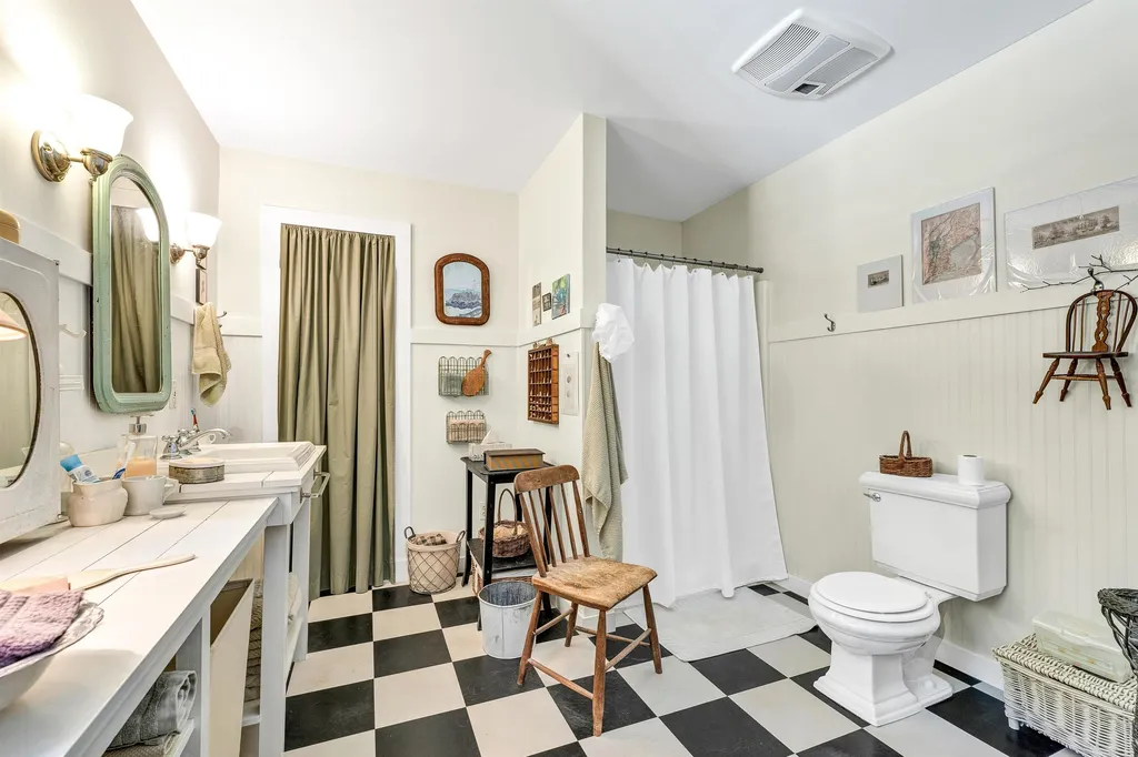 73 Geddes Road Gilmanton NH 03837