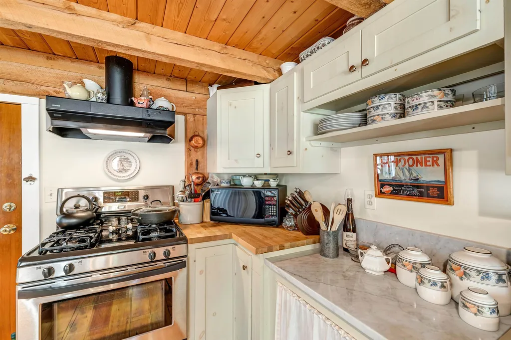 73 Geddes Road Gilmanton NH 03837