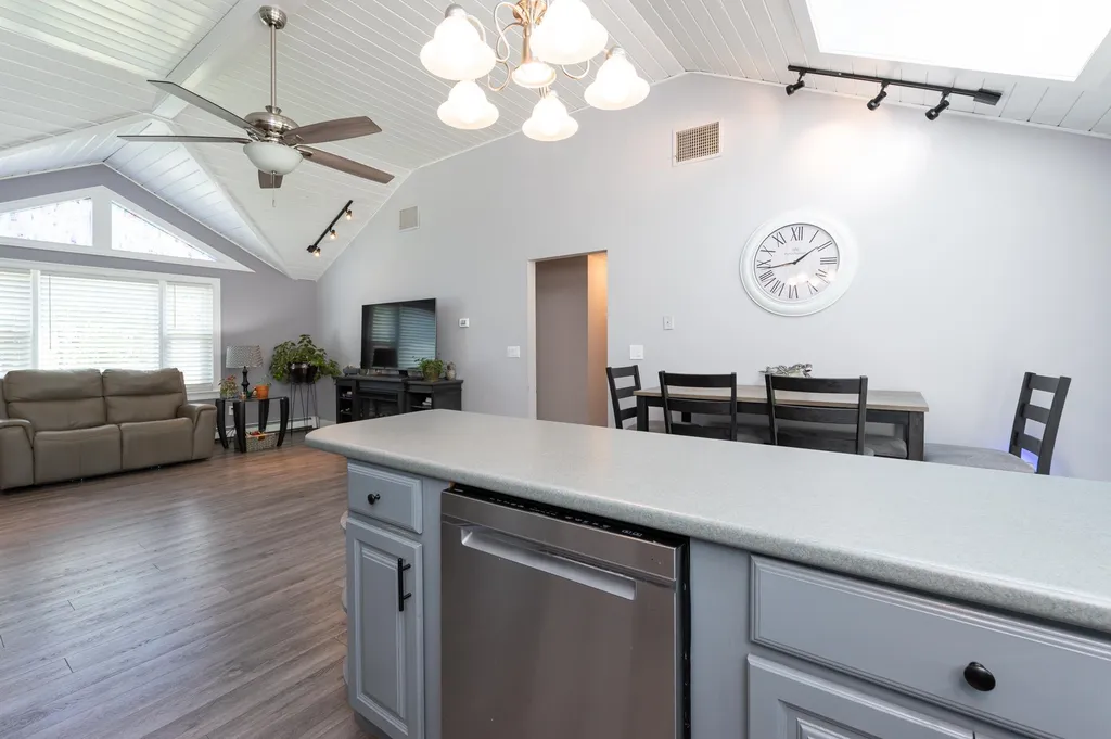 556 Union Road Belmont NH 03220