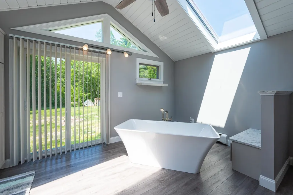556 Union Road Belmont NH 03220
