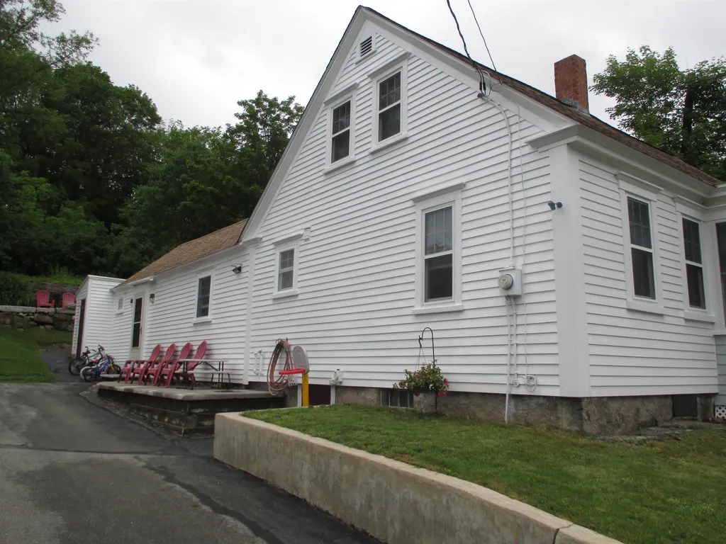 40 Dawson Street Milton NH 03851