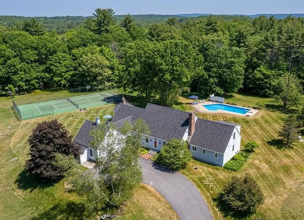 123 Old Henniker Road Hopkinton NH 03229