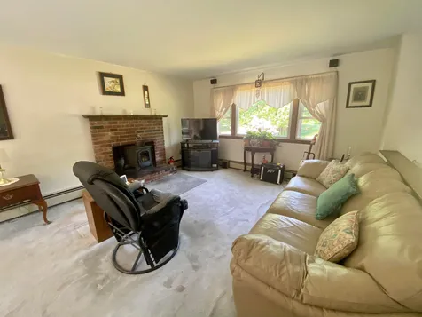 88 Tanglewood Drive Henniker NH 03242