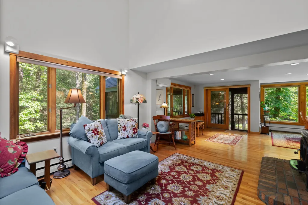 21 Allens Avenue Lee NH 03861