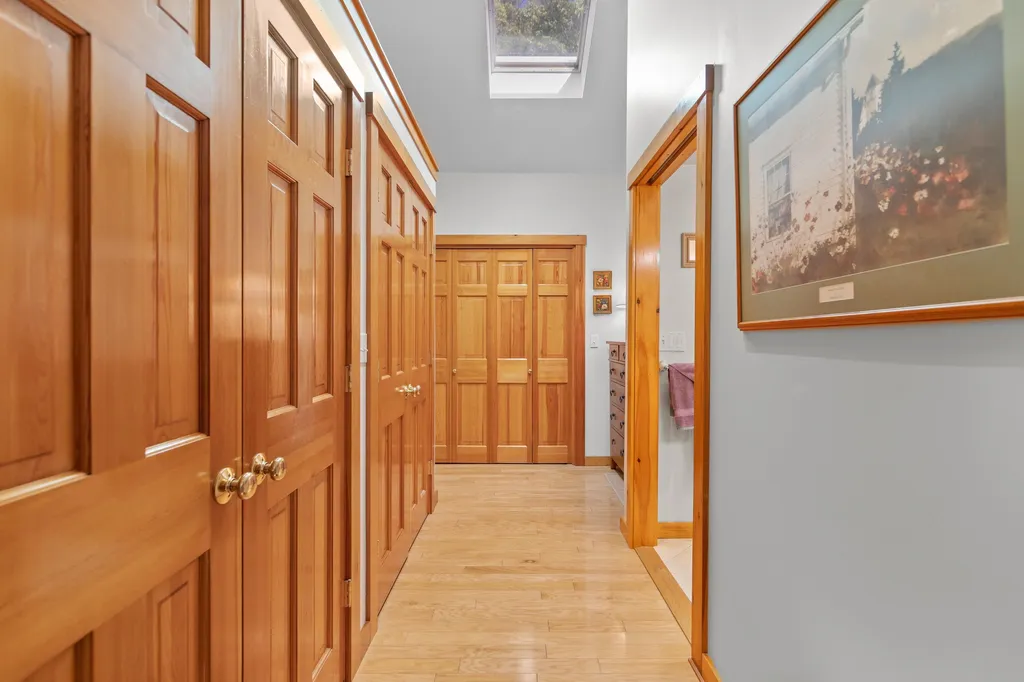21 Allens Avenue Lee NH 03861