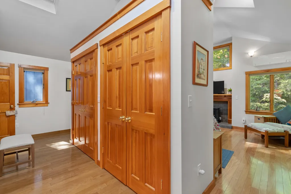 21 Allens Avenue Lee NH 03861