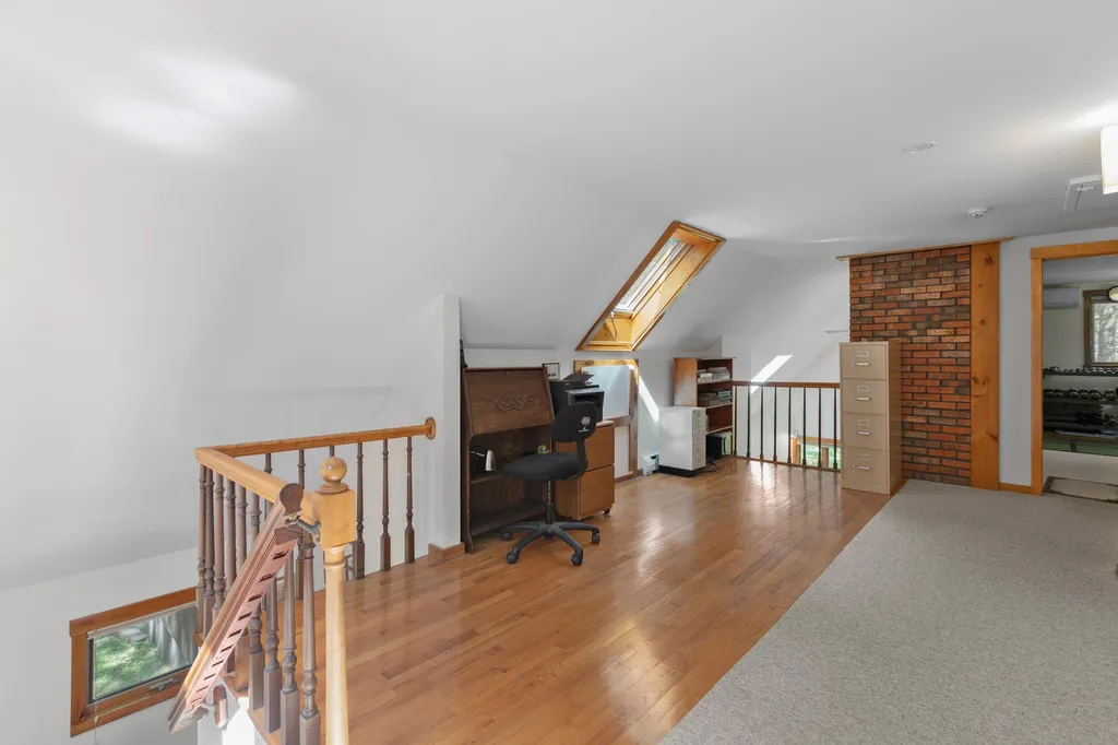 21 Allens Avenue Lee NH 03861