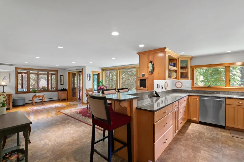 21 Allens Avenue Lee NH 03861