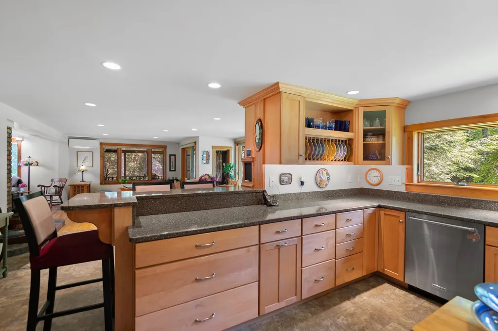 21 Allens Avenue Lee NH 03861