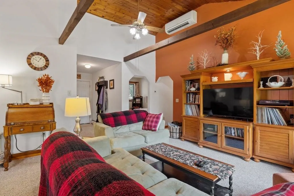 75 Evergreen Drive New Hampton NH 03256