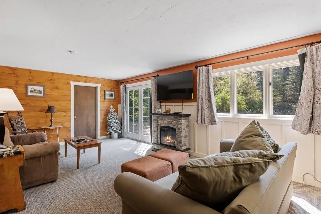 75 Evergreen Drive New Hampton NH 03256
