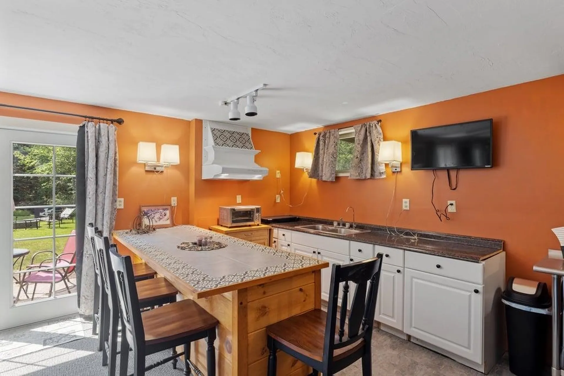 75 Evergreen Drive New Hampton NH 03256