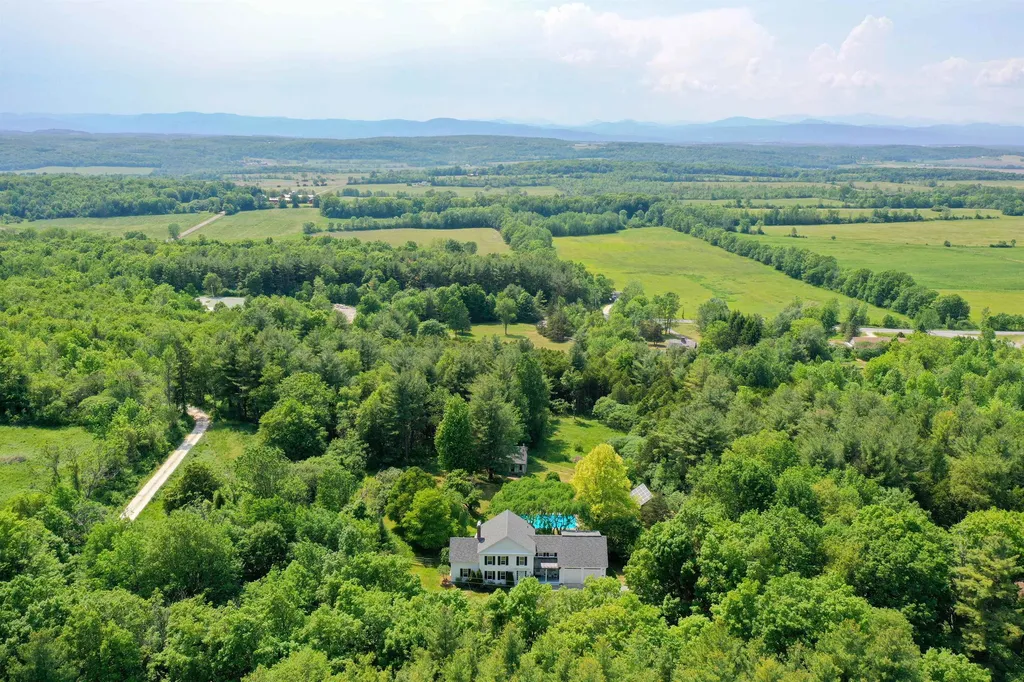 1595 Delong Road Cornwall VT 05753