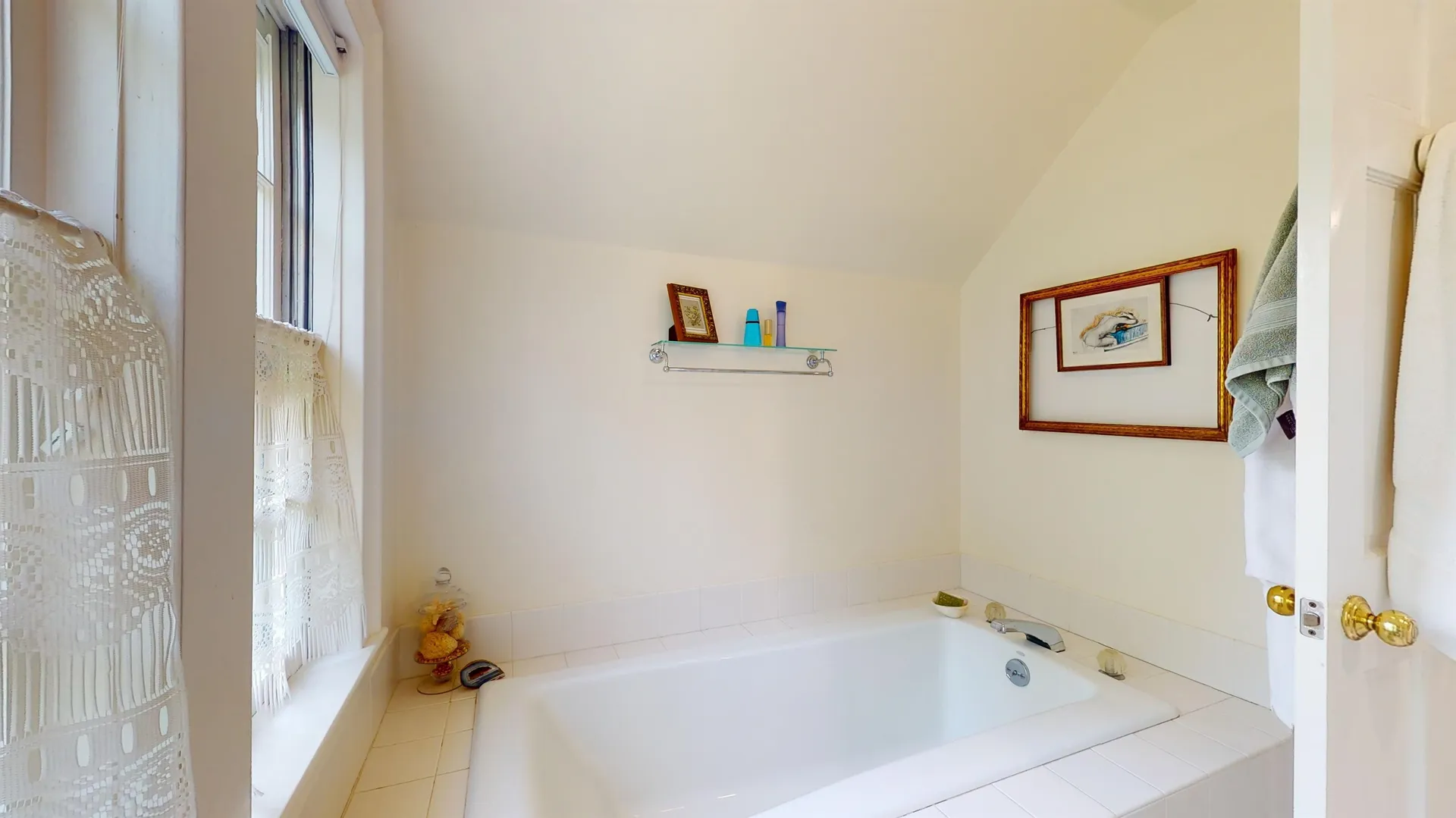 1595 Delong Road Cornwall VT 05753