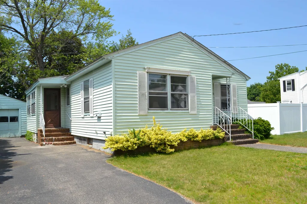 158 Biron Street Manchester NH 03102