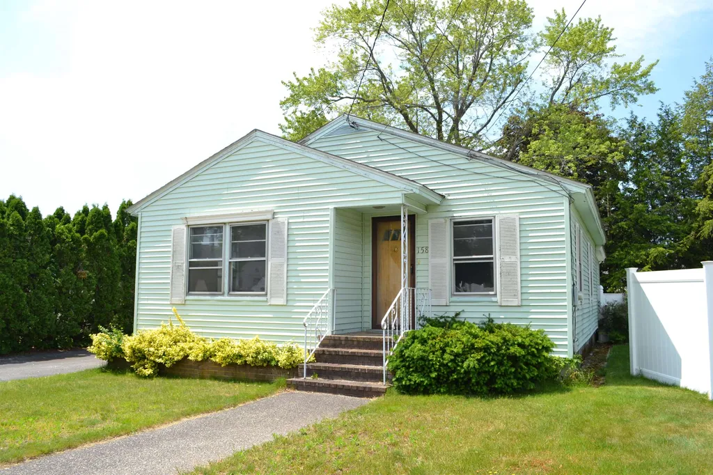 158 Biron Street Manchester NH 03102