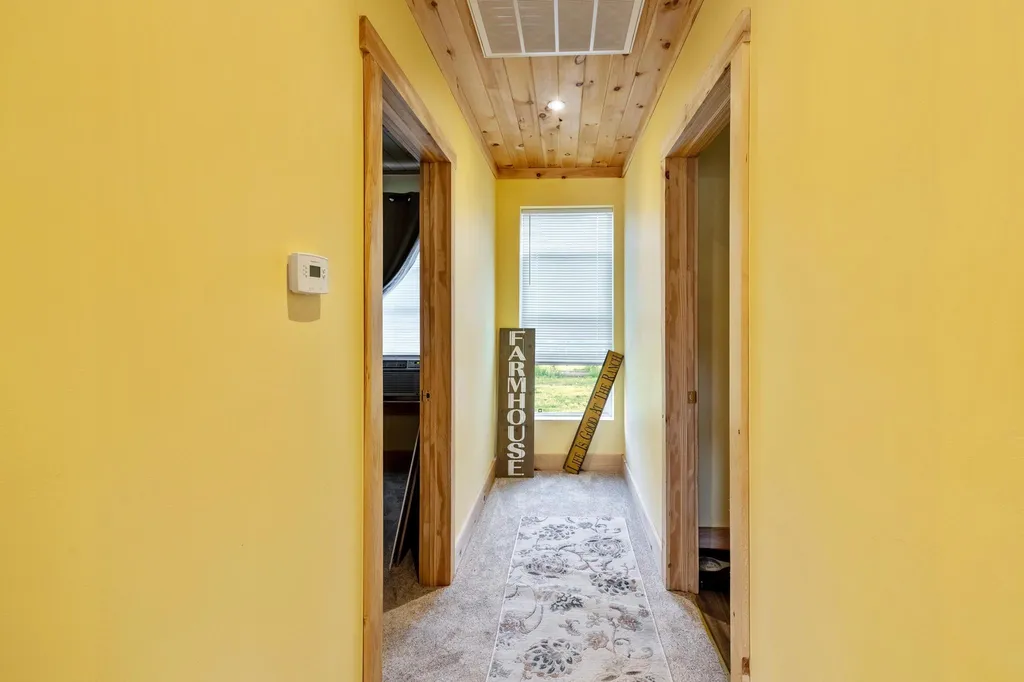 30 Senesac Place Isle La Motte VT 05463