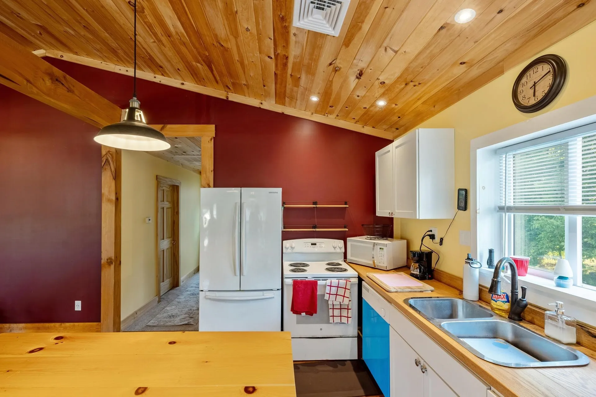 30 Senesac Place Isle La Motte VT 05463