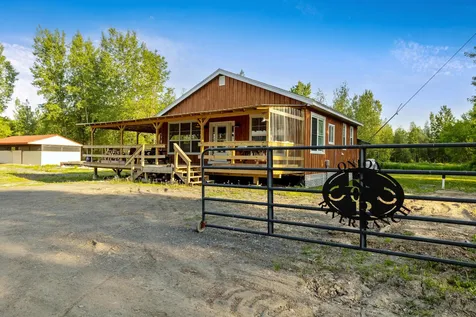 30 Senesac Place Isle La Motte VT 05463