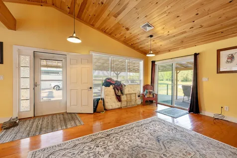 30 Senesac Place Isle La Motte VT 05463