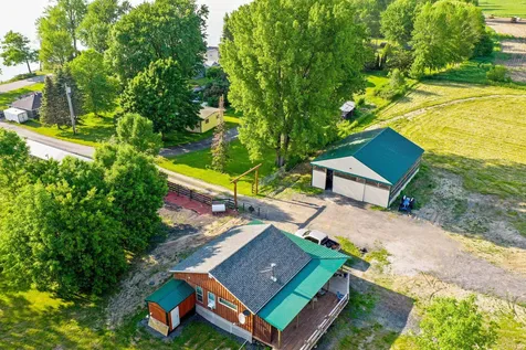 30 Senesac Place Isle La Motte VT 05463
