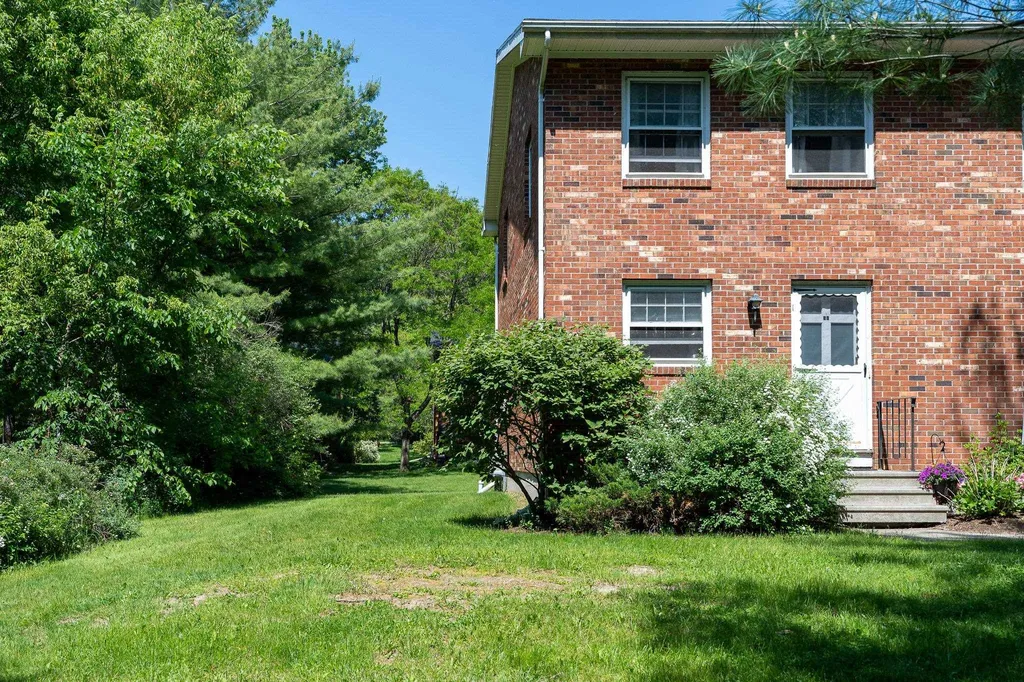 13 Sugartee Lane Essex Junction VT 05452