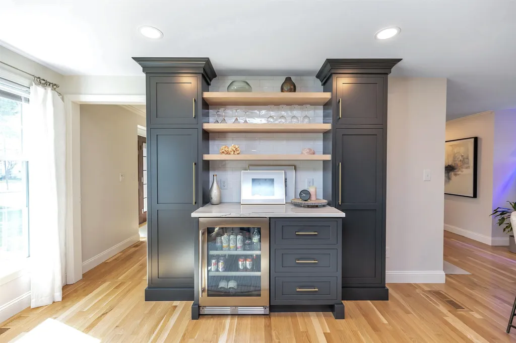 2180 Elm Street Manchester NH 03104