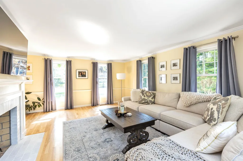 2180 Elm Street Manchester NH 03104