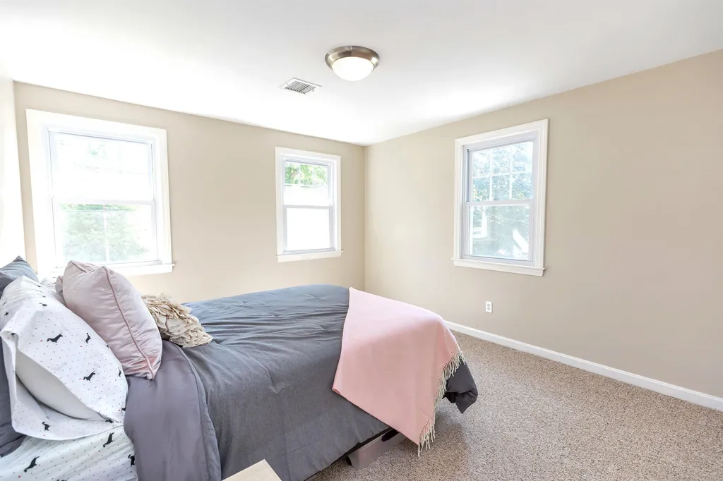 2180 Elm Street Manchester NH 03104
