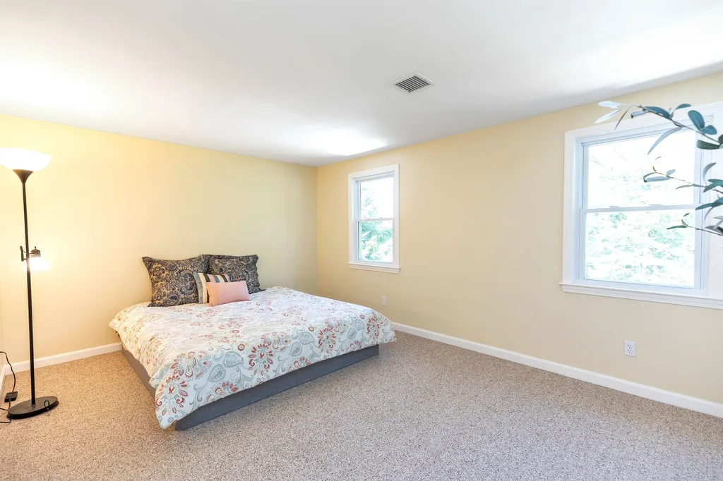 2180 Elm Street Manchester NH 03104
