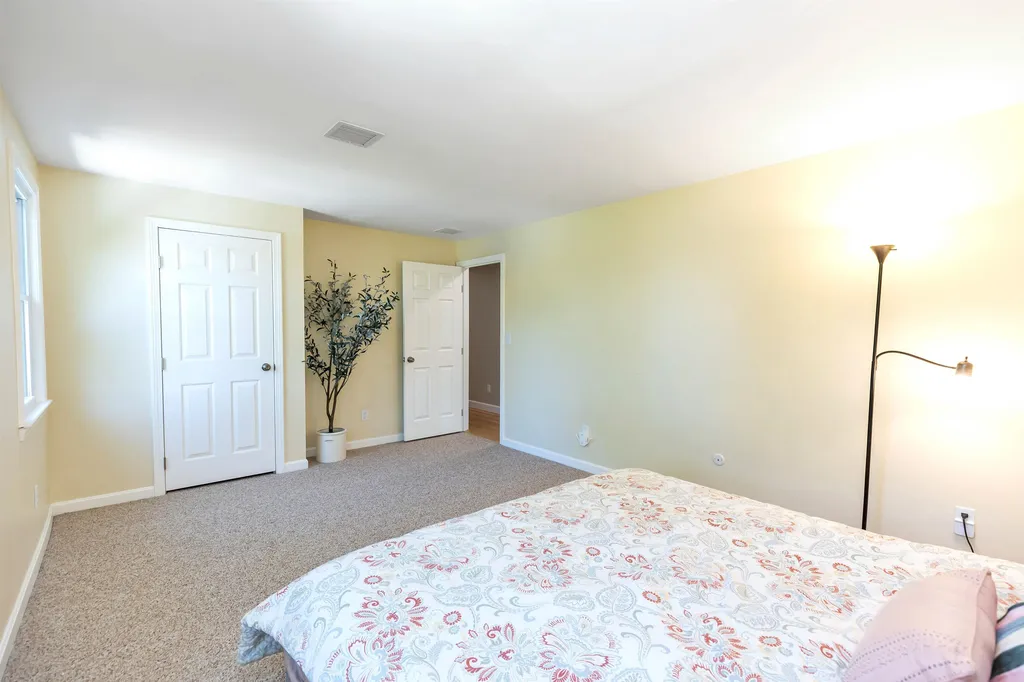 2180 Elm Street Manchester NH 03104