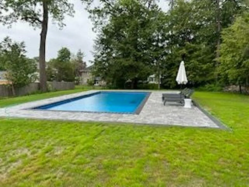 2180 Elm Street Manchester NH 03104