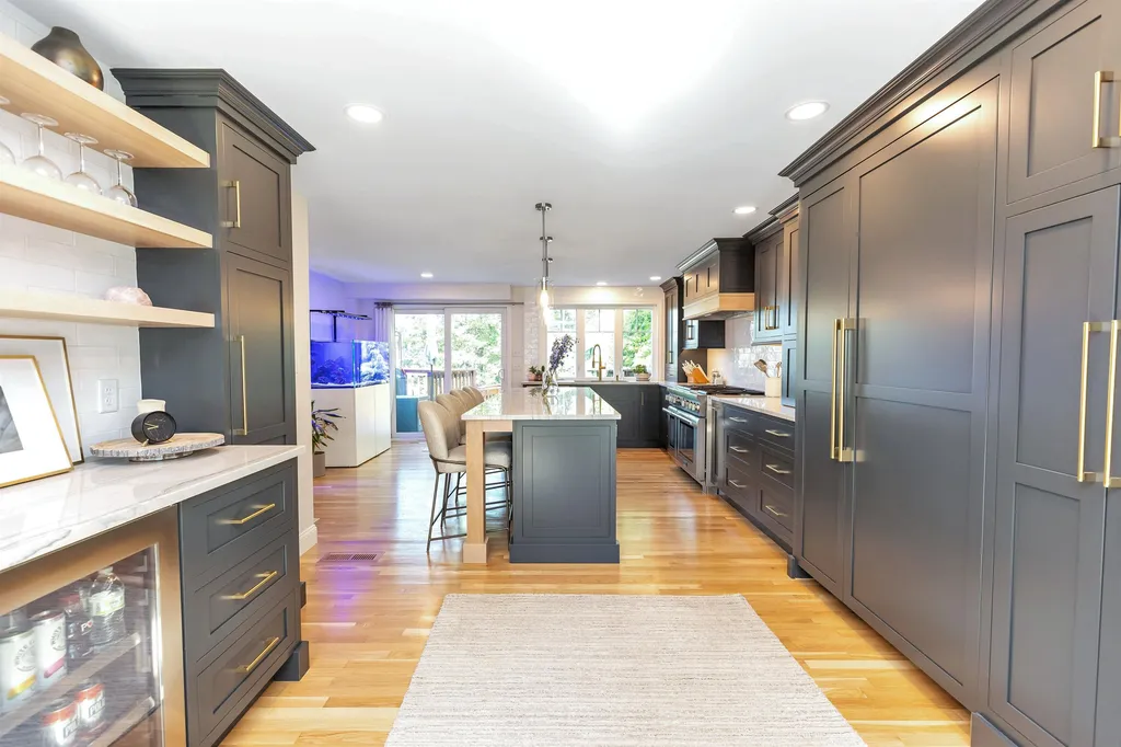 2180 Elm Street Manchester NH 03104